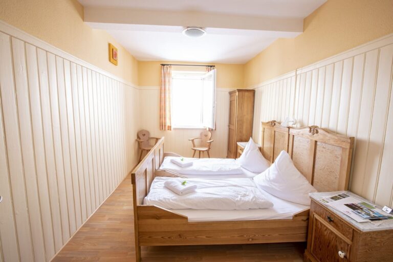 Kloster Kreuzberg_Berggasthof Elisäus_Übernachten