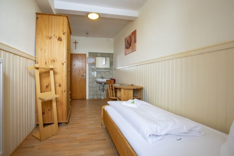 Einzelzimmer_Elisaeus_2F7A8071